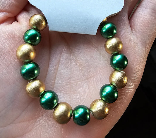 6mm Green Glass Pearls and Gold Painted Wood